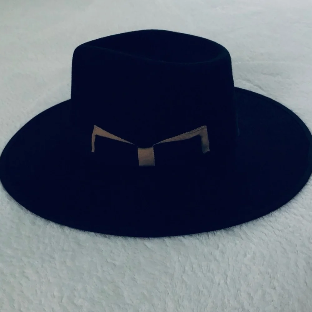 New!!! Btb Los Angeles✨️ Women's Black Wool Hat
